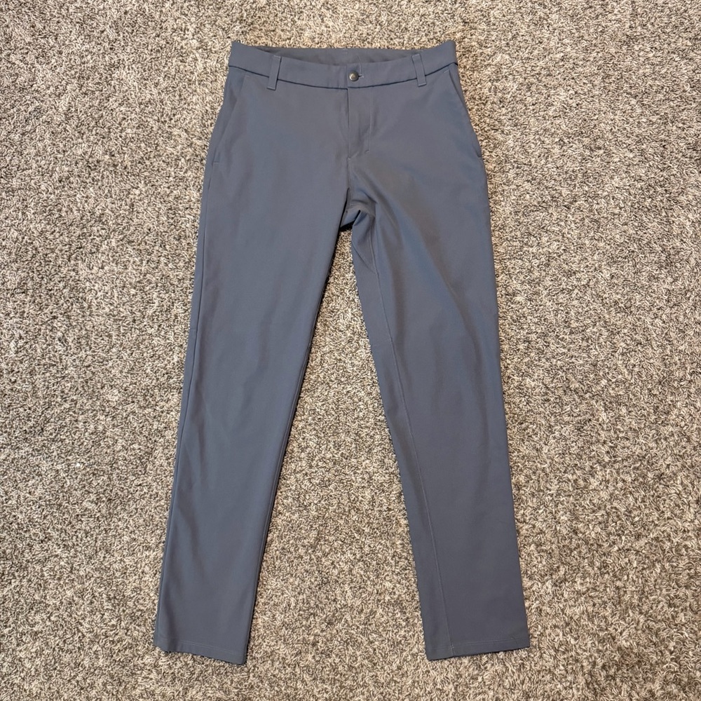 Lululemon Men’s ABC Commission Slim Pant in Light Grey / Silver size 31